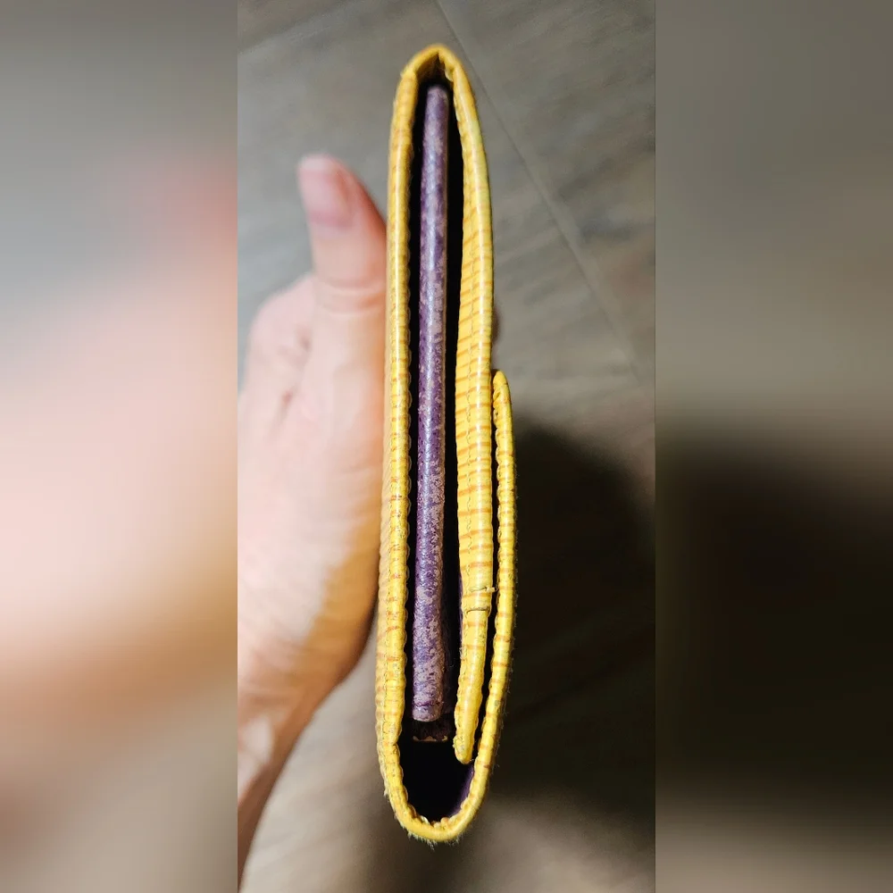 Louis Vuitton Yellow Epi Wallet in EUC - Picture 9 of 10